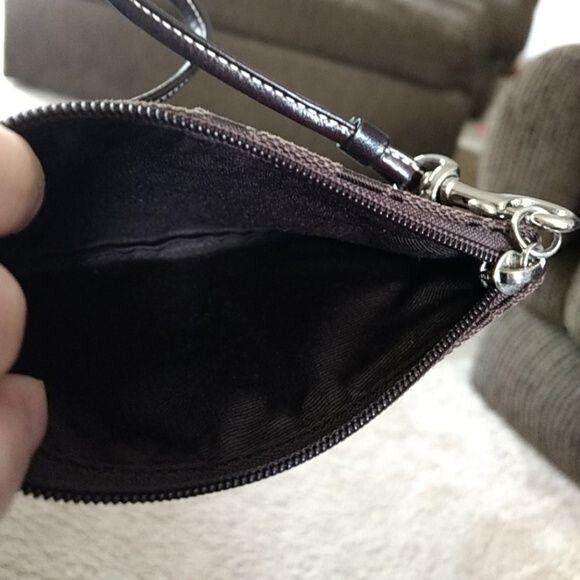 Coach brown wristlet - Picture 6 of 8